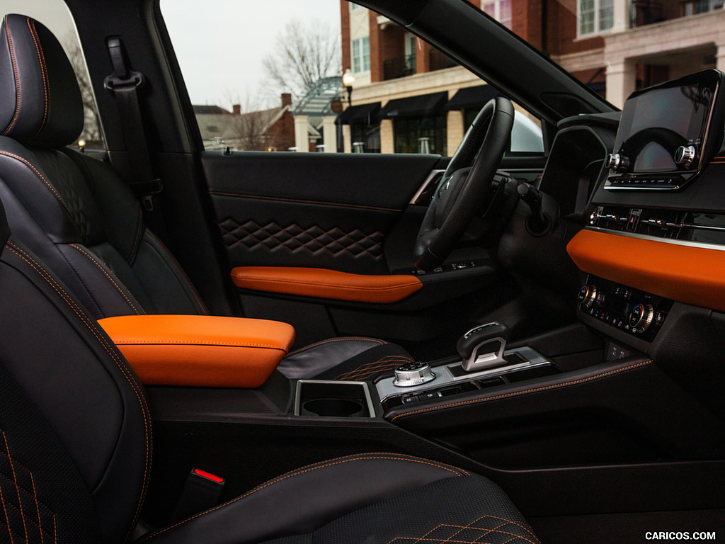 2022 Mitsubishi Outlander - Interior, Detail