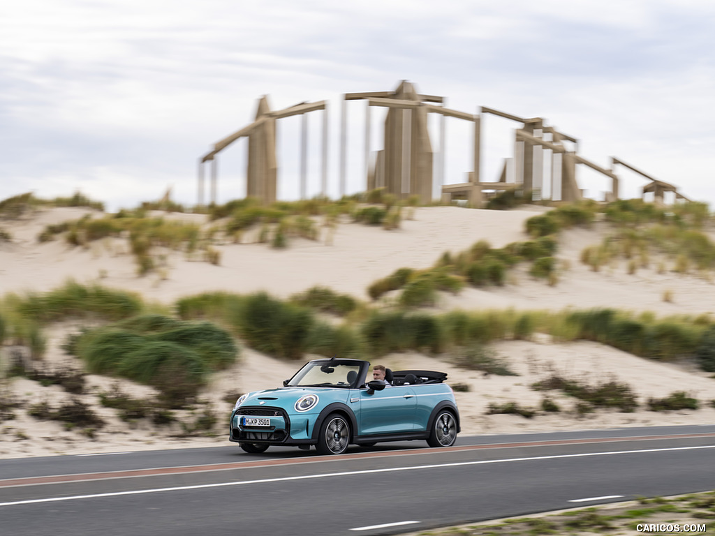 2023 MINI Convertible Seaside Edition - Front Three-Quarter