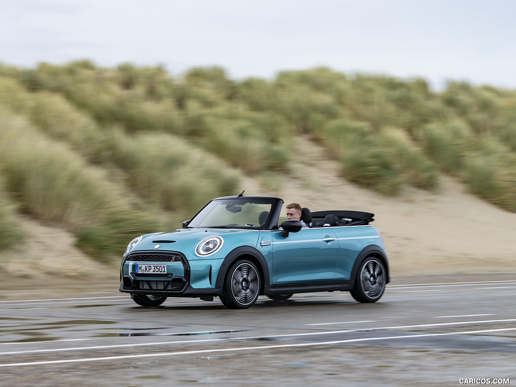 2023 MINI Convertible Seaside Edition - Front Three-Quarter