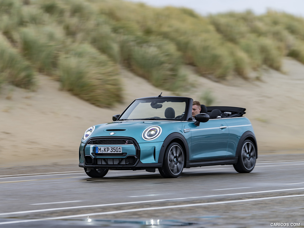 2023 MINI Convertible Seaside Edition - Front Three-Quarter