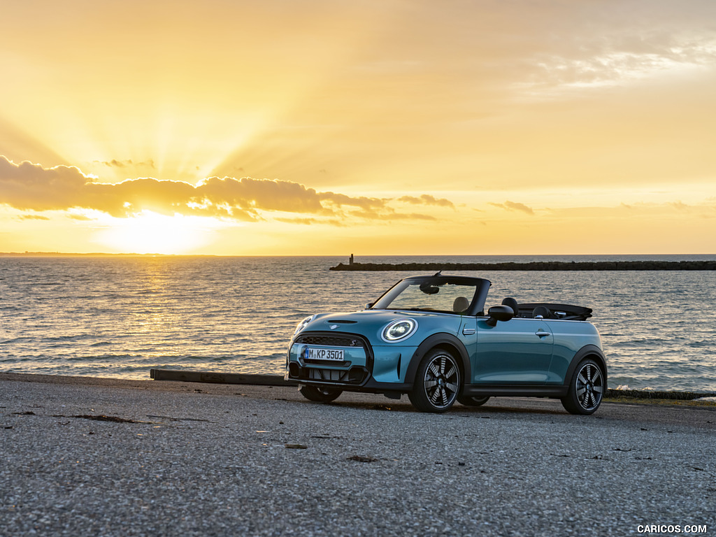 2023 MINI Convertible Seaside Edition - Front Three-Quarter