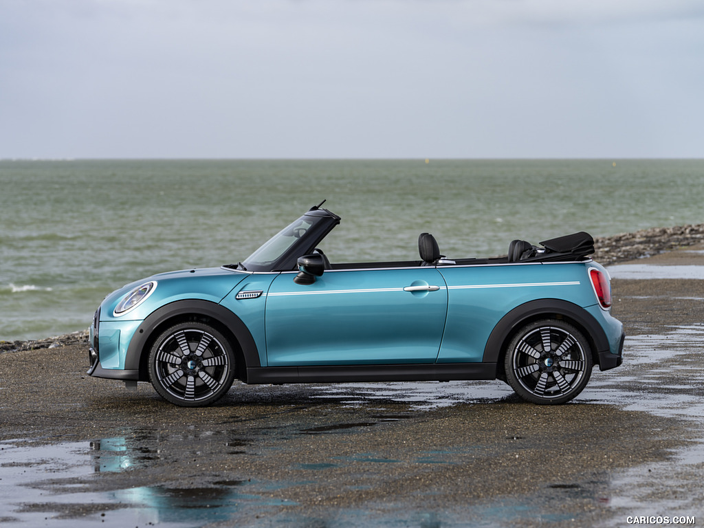 2023 MINI Convertible Seaside Edition - Side