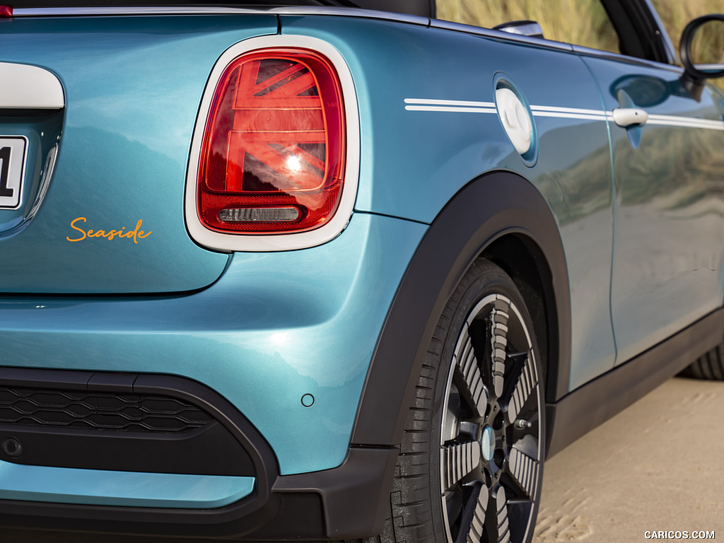 2023 MINI Convertible Seaside Edition - Tail Light