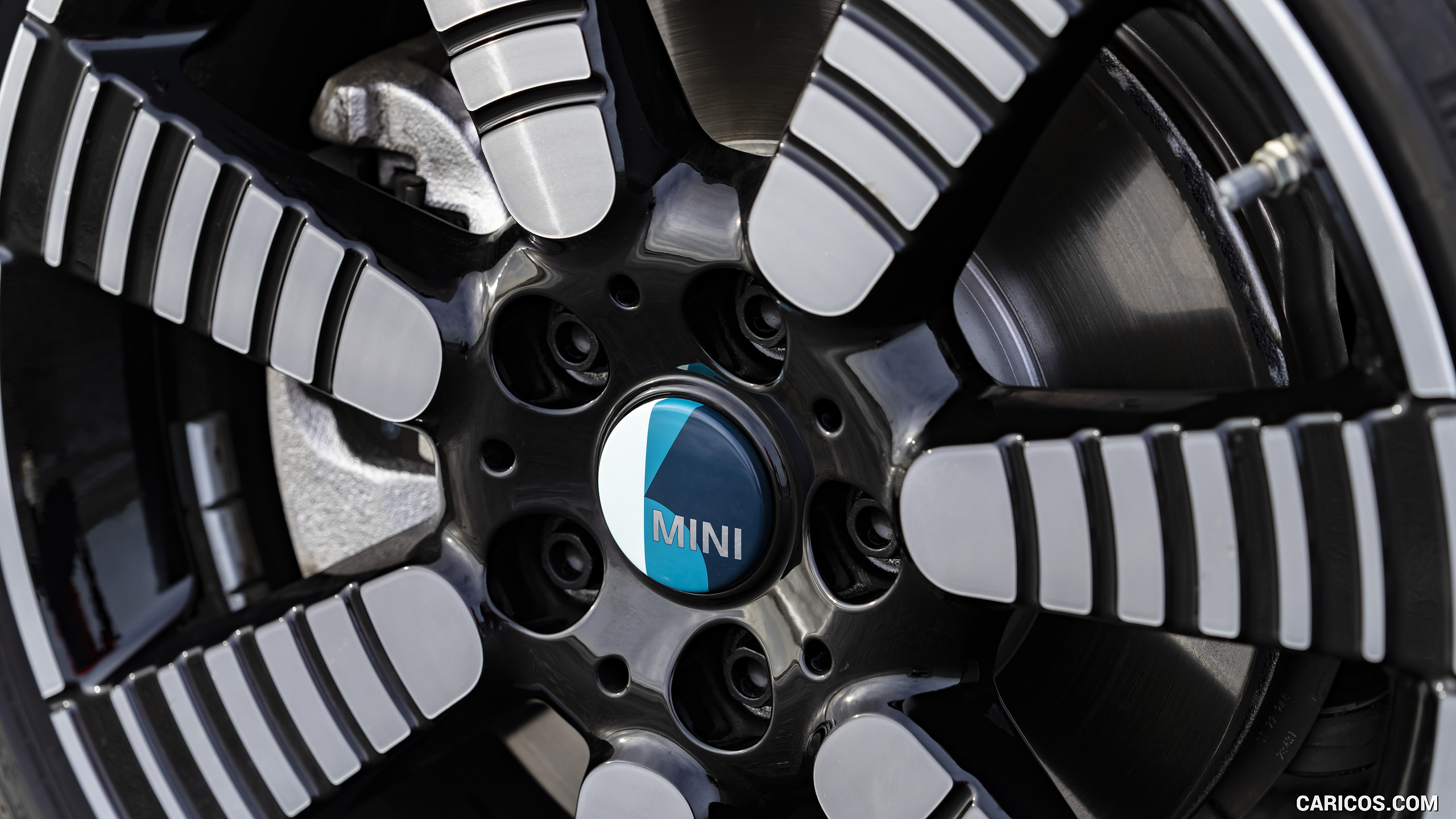 2023 MINI Convertible Seaside Edition - Wheel, #48 of 78