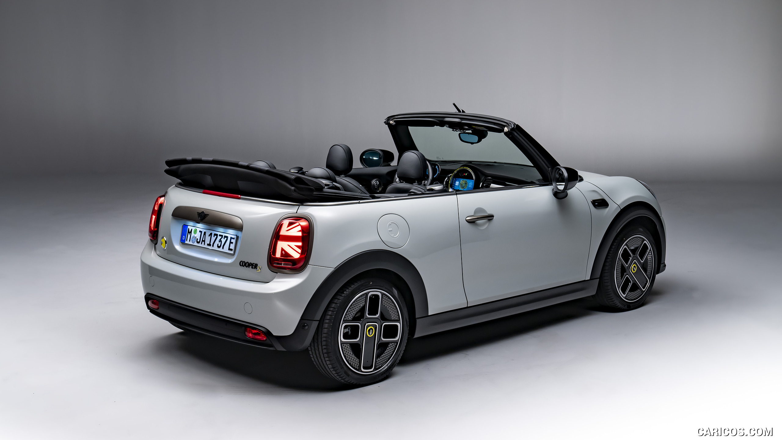 2023 MINI Cooper SE Convertible (Color: White Silver) - Rear Three-Quarter, #186 of 225