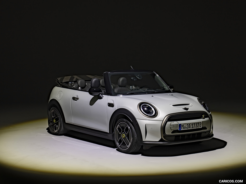 2023 MINI Cooper SE Convertible (Color: White Silver) - Front Three-Quarter