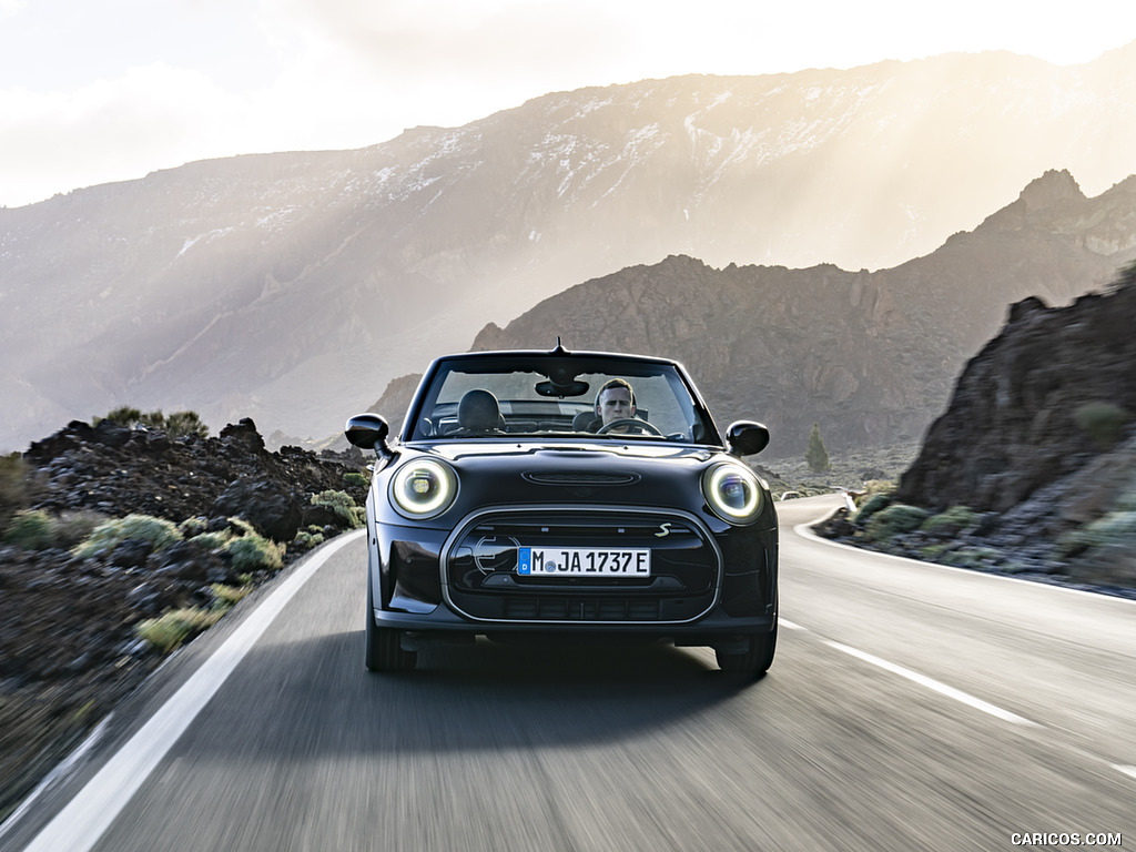 2023 MINI Cooper SE Convertible - Front