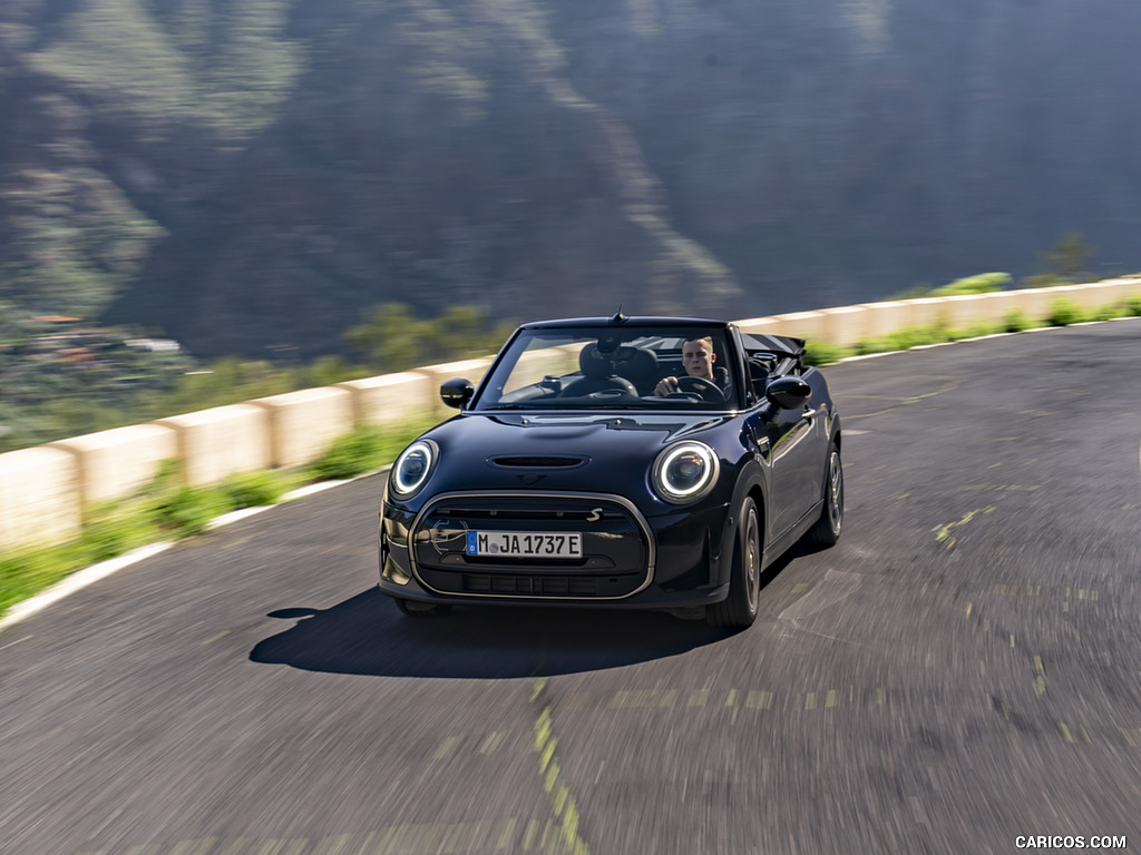 2023 MINI Cooper SE Convertible - Front