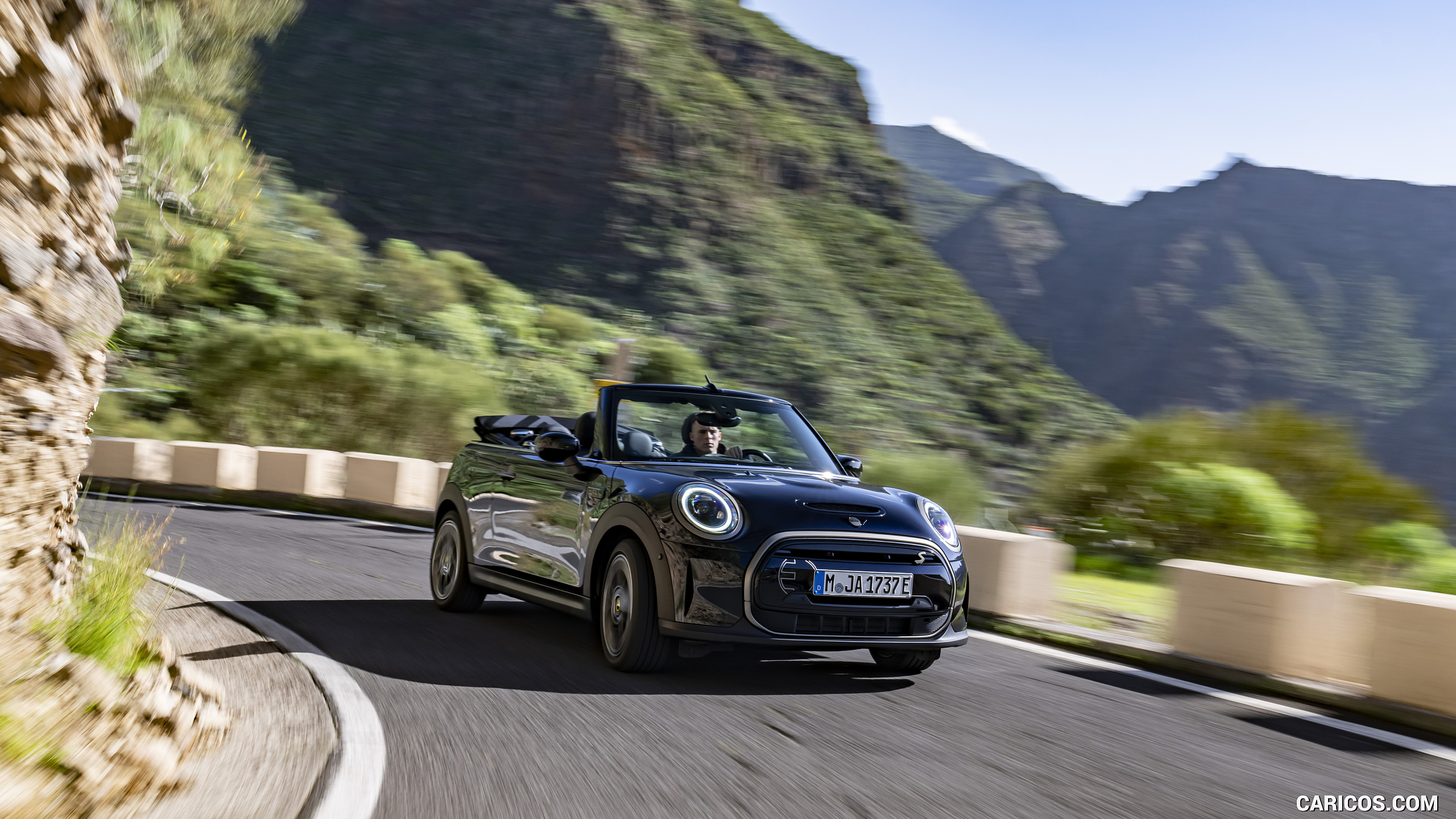 2023 MINI Cooper SE Convertible - Front, #33 of 225