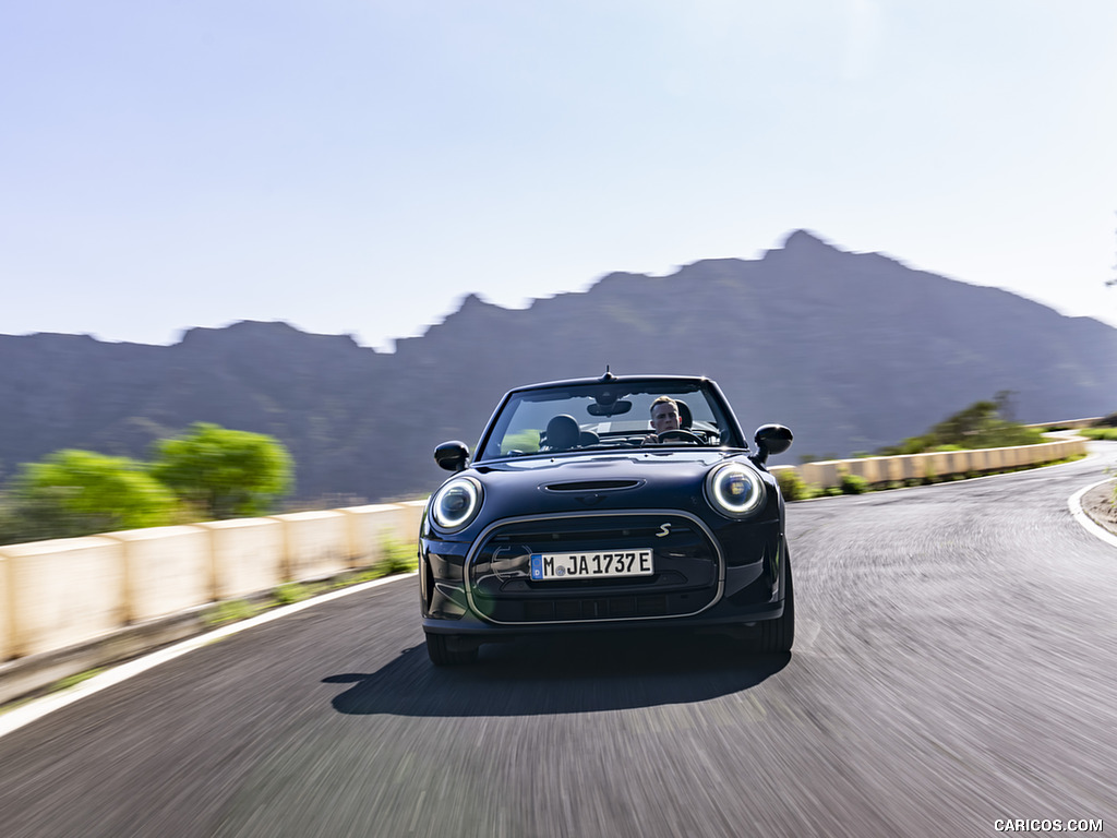 2023 MINI Cooper SE Convertible - Front