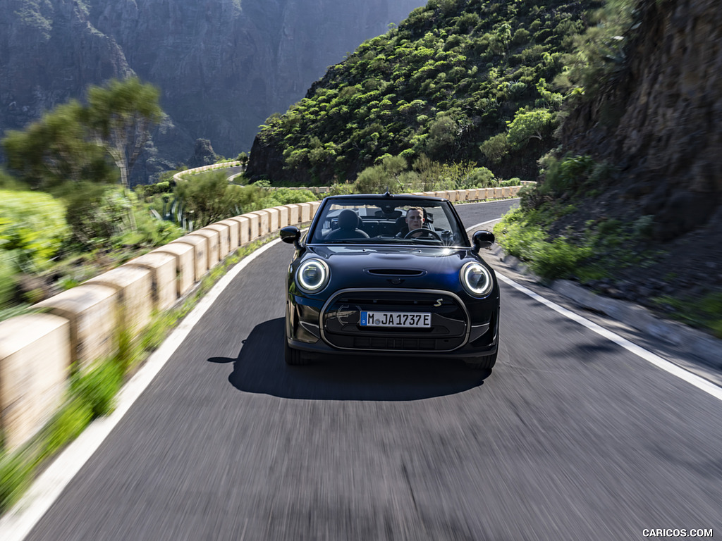 2023 MINI Cooper SE Convertible - Front