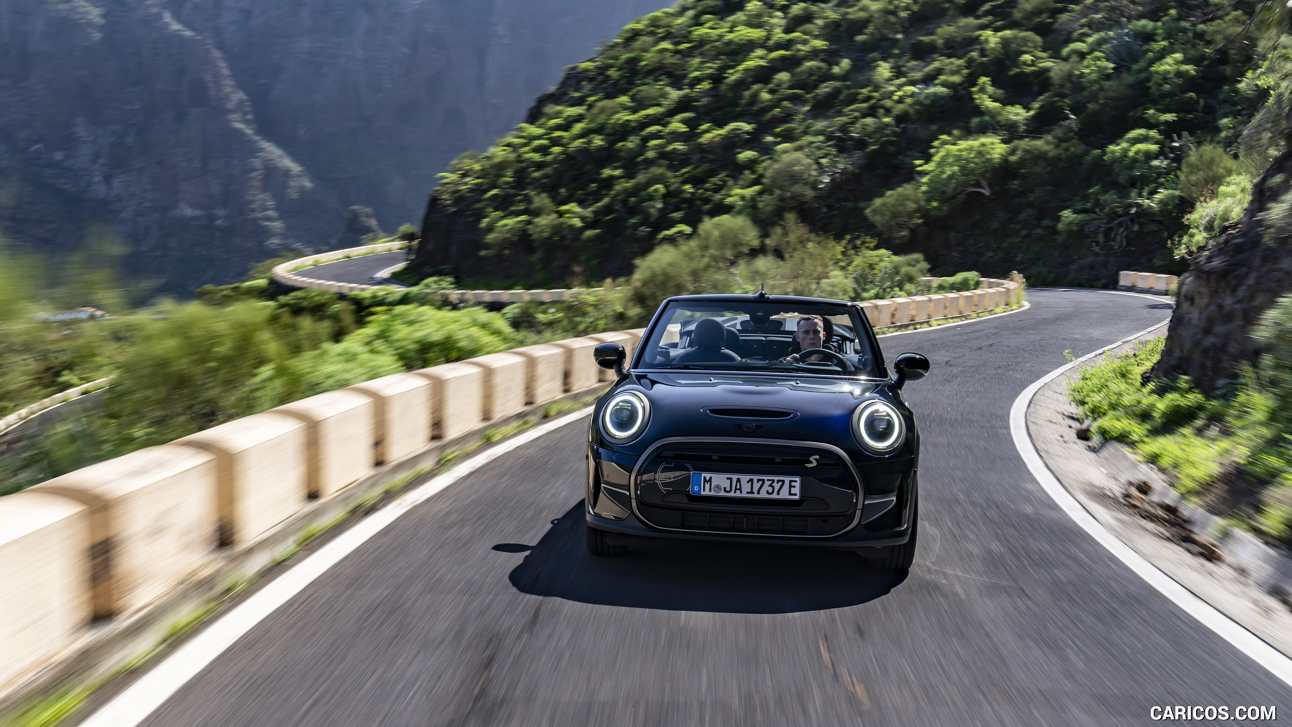 2023 MINI Cooper SE Convertible - Front, #38 of 225