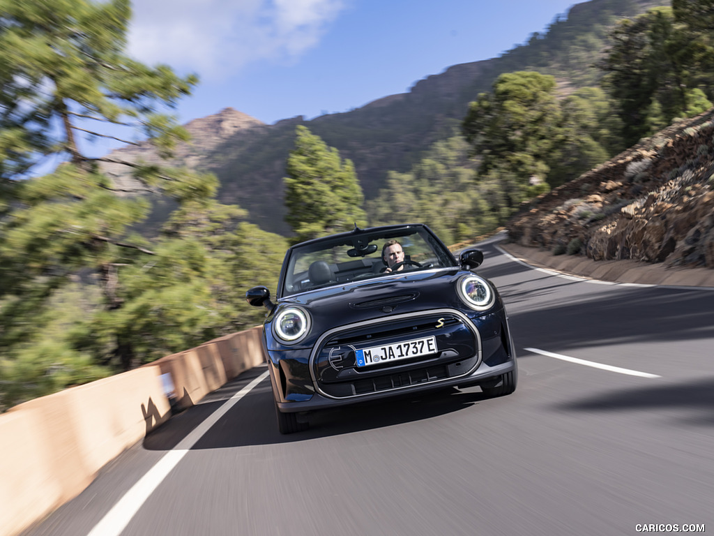 2023 MINI Cooper SE Convertible - Front