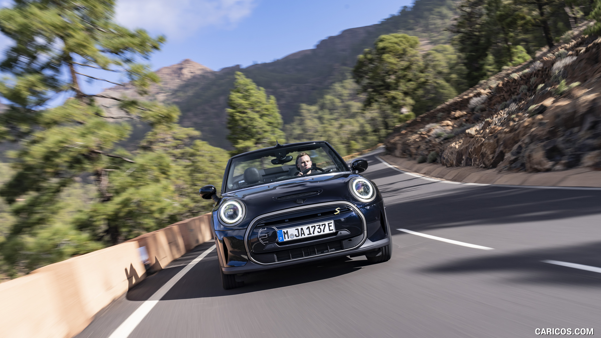 2023 MINI Cooper SE Convertible - Front, #43 of 225