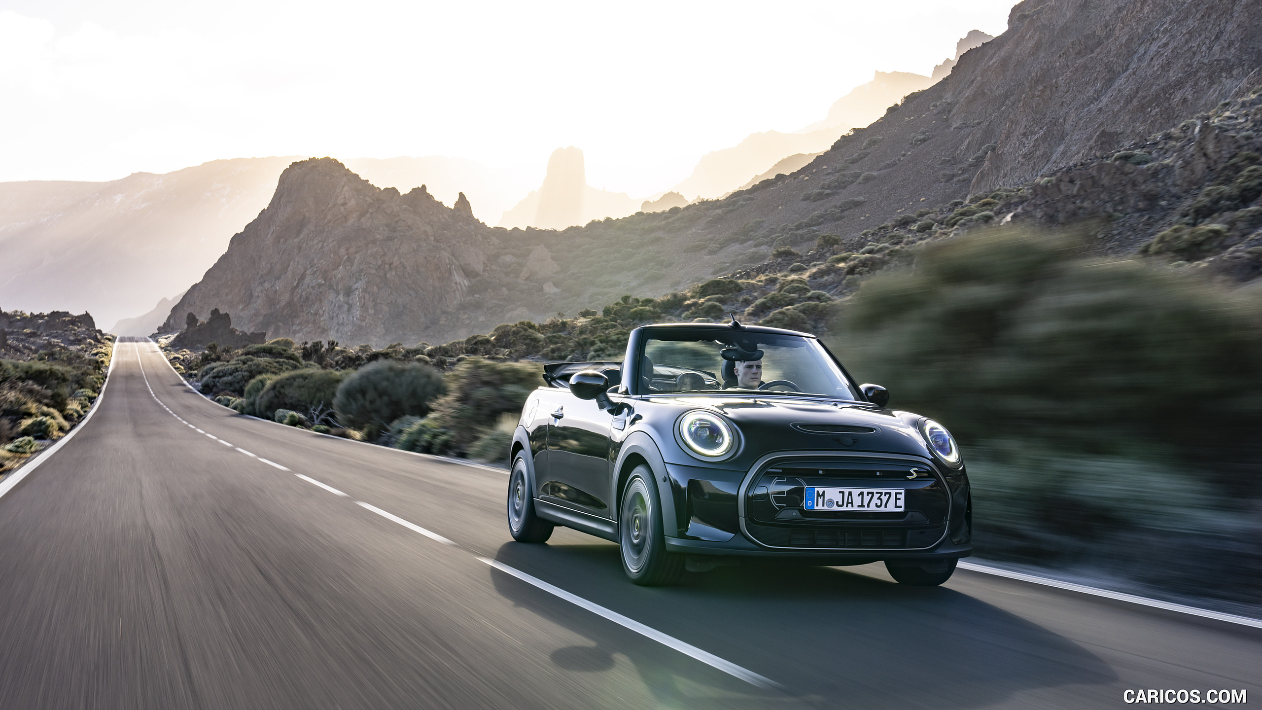 2023 MINI Cooper SE Convertible - Front Three-Quarter, #10 of 225