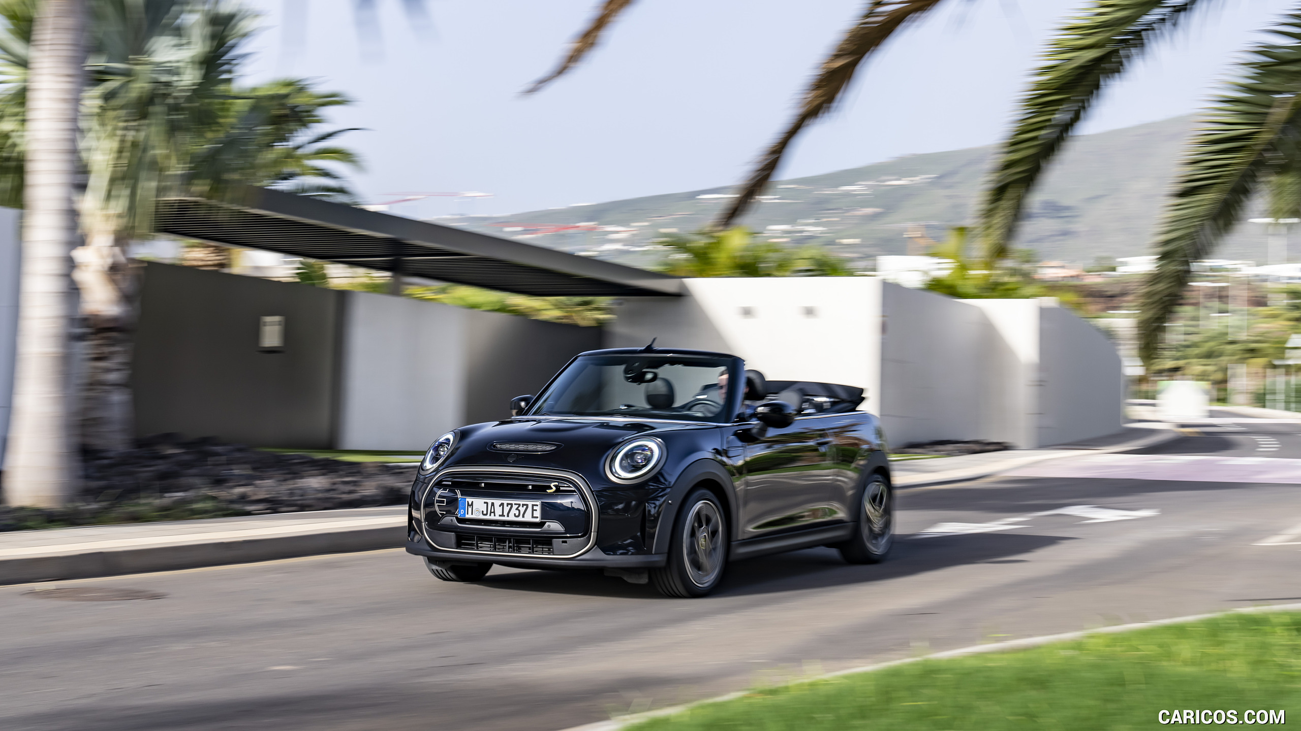 2023 MINI Cooper SE Convertible - Front Three-Quarter, #44 of 225