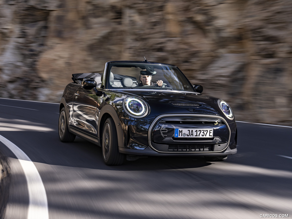 2023 MINI Cooper SE Convertible - Front Three-Quarter