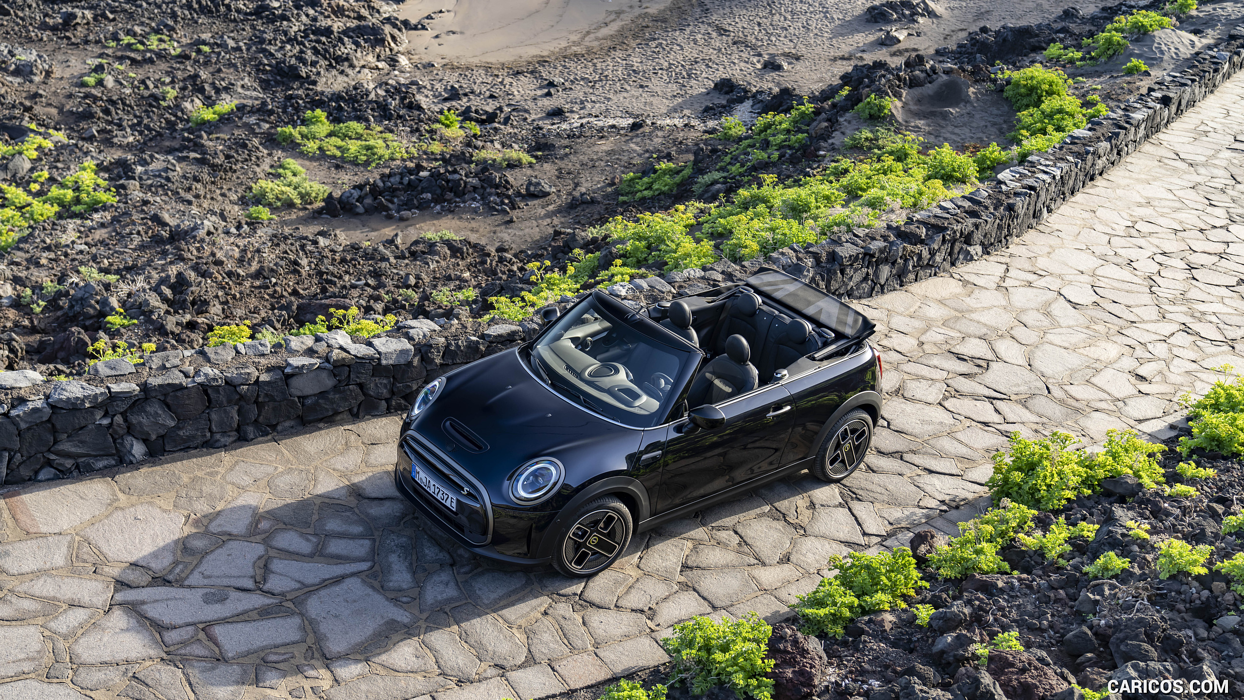 2023 MINI Cooper SE Convertible - Front Three-Quarter, #74 of 225