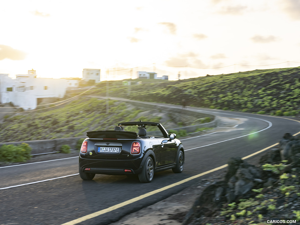 2023 MINI Cooper SE Convertible - Rear Three-Quarter