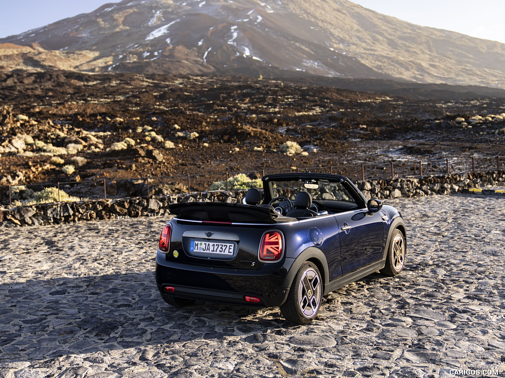 2023 MINI Cooper SE Convertible - Rear Three-Quarter