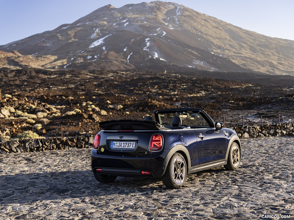 2023 MINI Cooper SE Convertible - Rear Three-Quarter