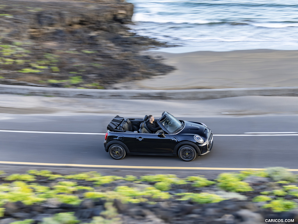 2023 MINI Cooper SE Convertible - Side