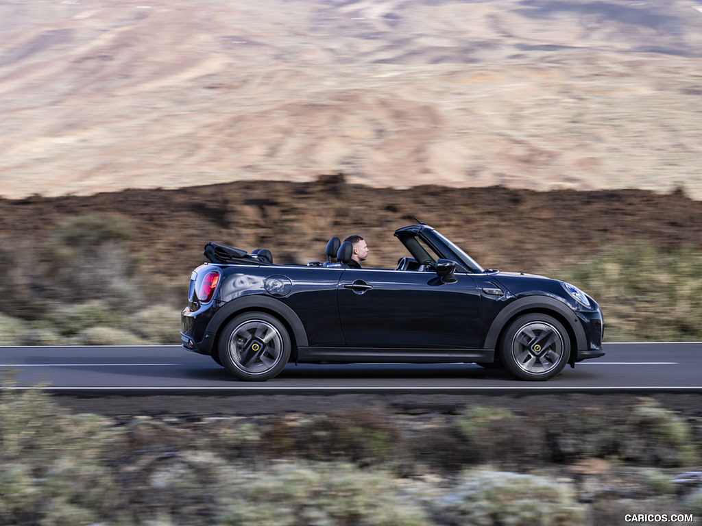 2023 MINI Cooper SE Convertible - Side