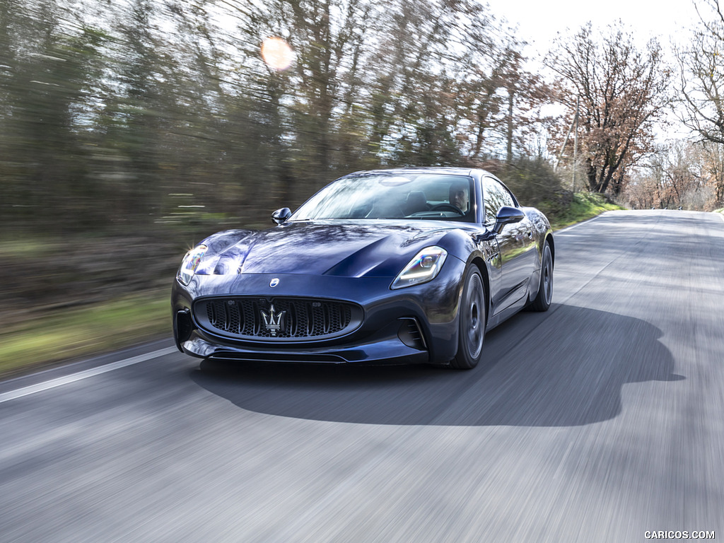 2023 Maserati GranTurismo Folgore (Color: Blu Nobile) - Front