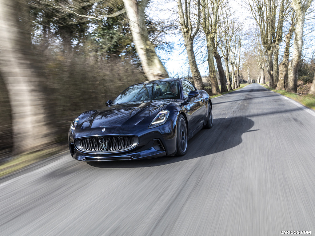 2023 Maserati GranTurismo Folgore (Color: Blu Nobile) - Front