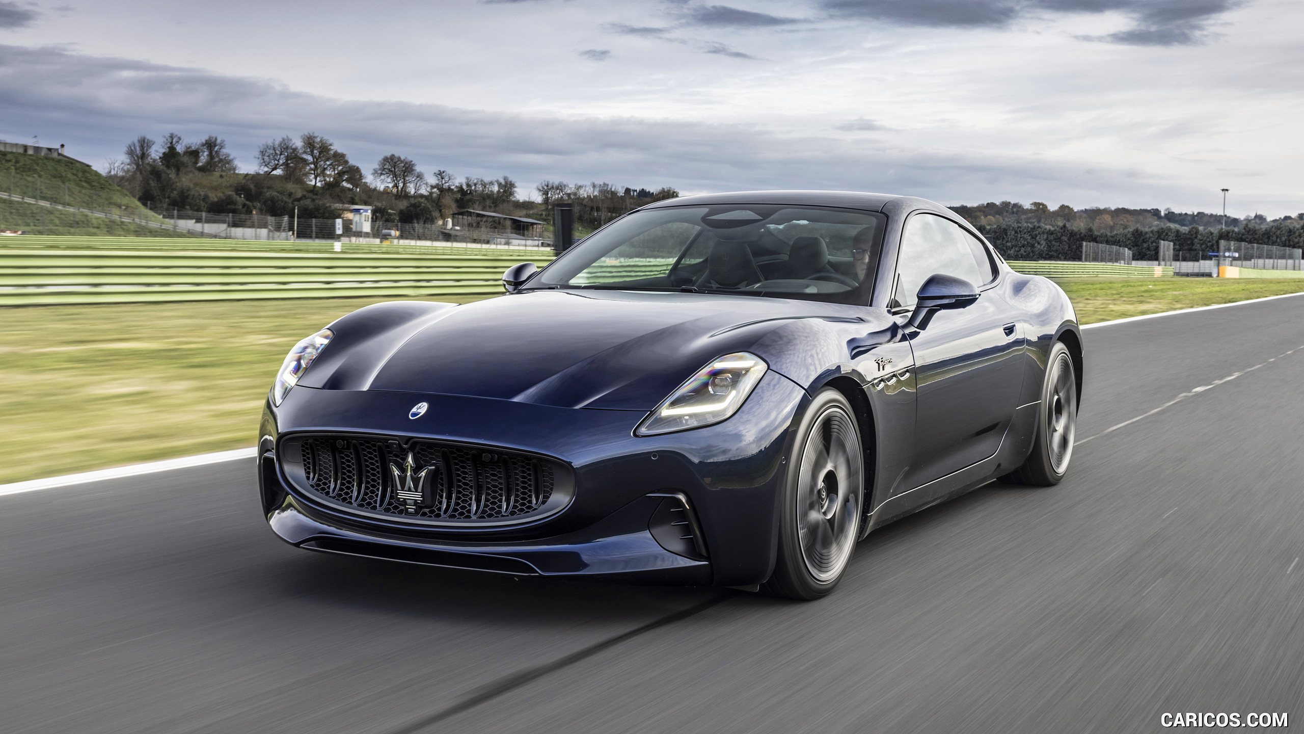 2023 Maserati GranTurismo Folgore (Color: Blu Nobile) - Front Three ...