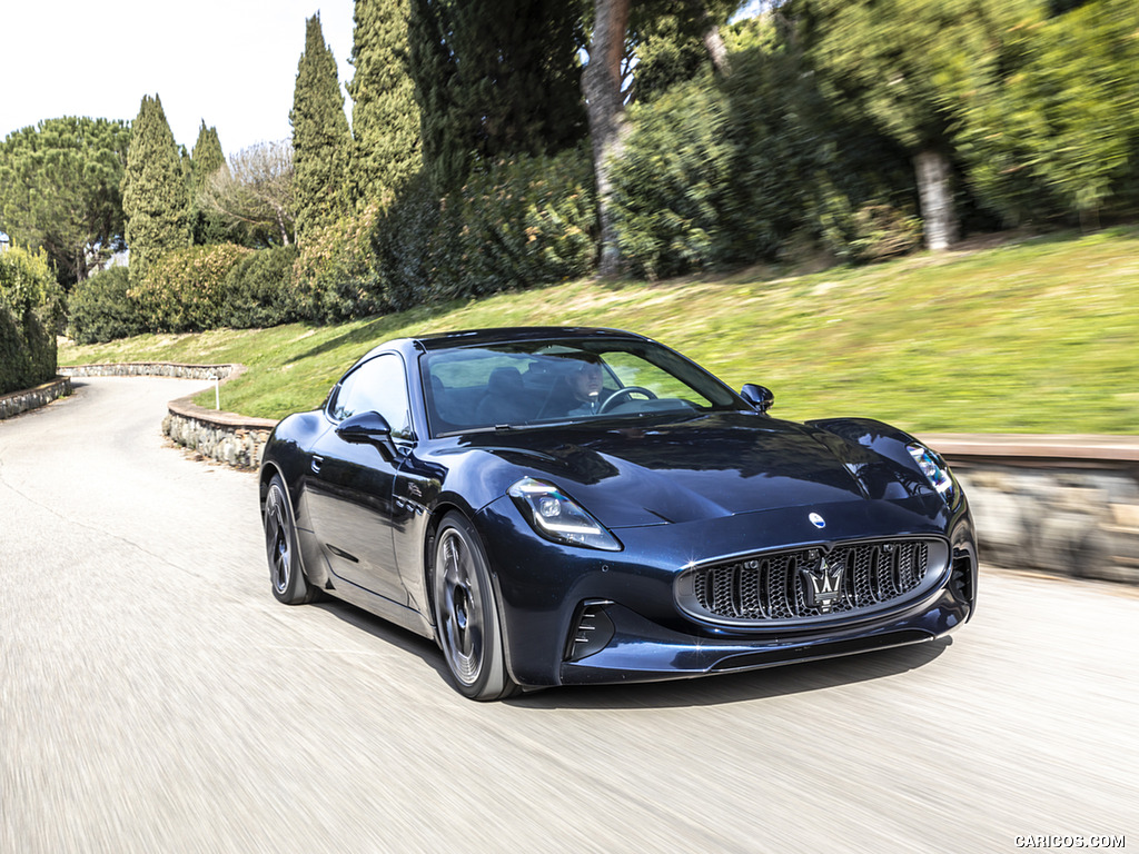 2023 Maserati GranTurismo Folgore (Color: Blu Nobile) - Front Three-Quarter