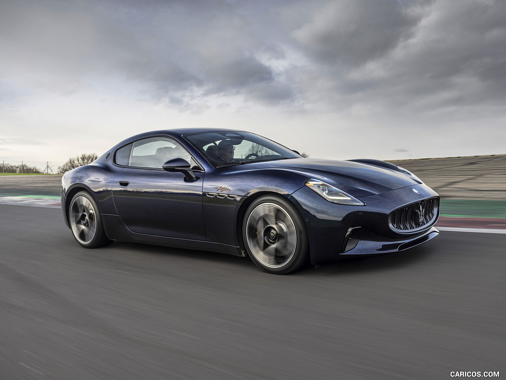 2023 Maserati GranTurismo Folgore (Color: Blu Nobile) - Front Three-Quarter