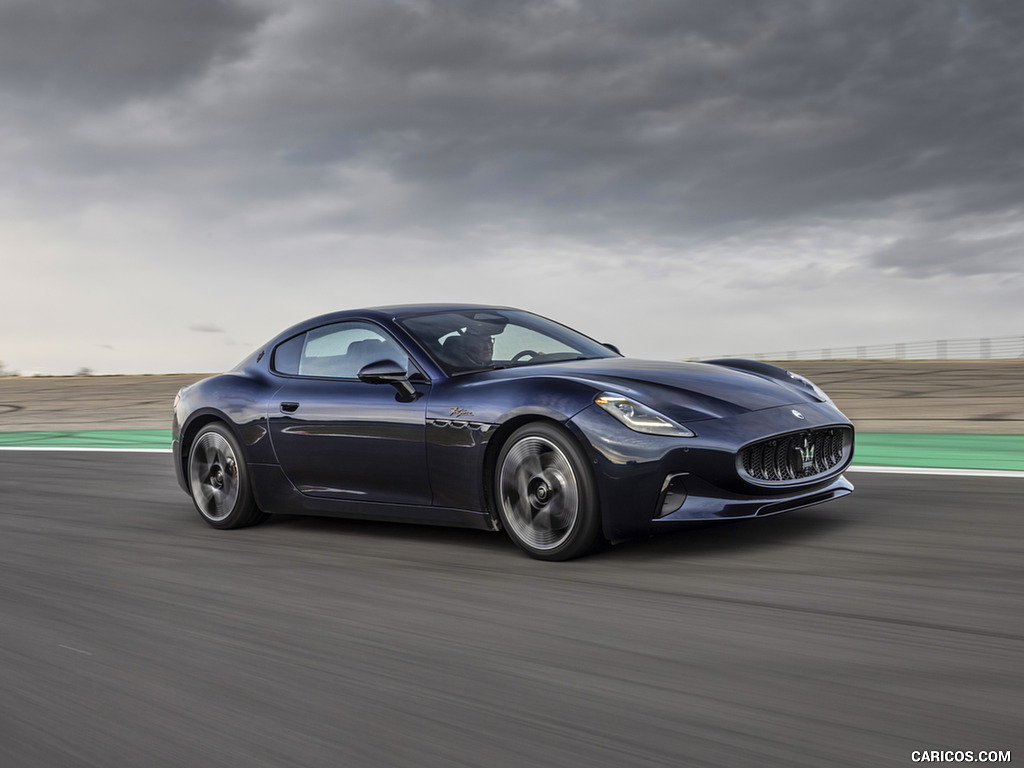 2023 Maserati GranTurismo Folgore (Color: Blu Nobile) - Front Three-Quarter