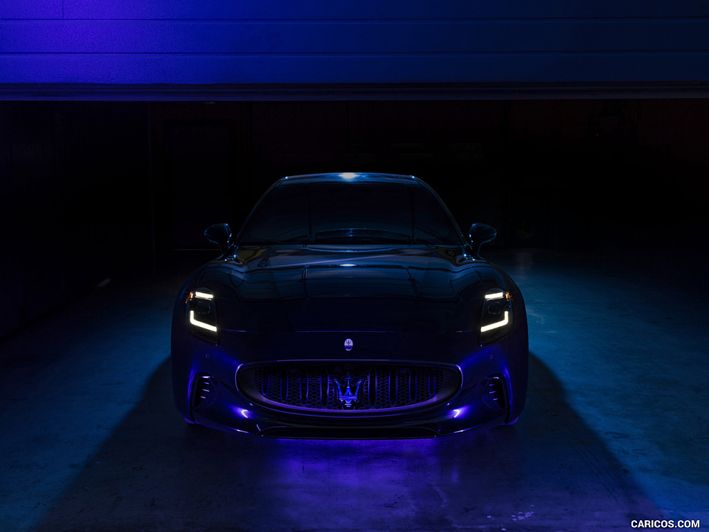 2023 Maserati GranTurismo Folgore (Color: Blu Nobile) - Headlight