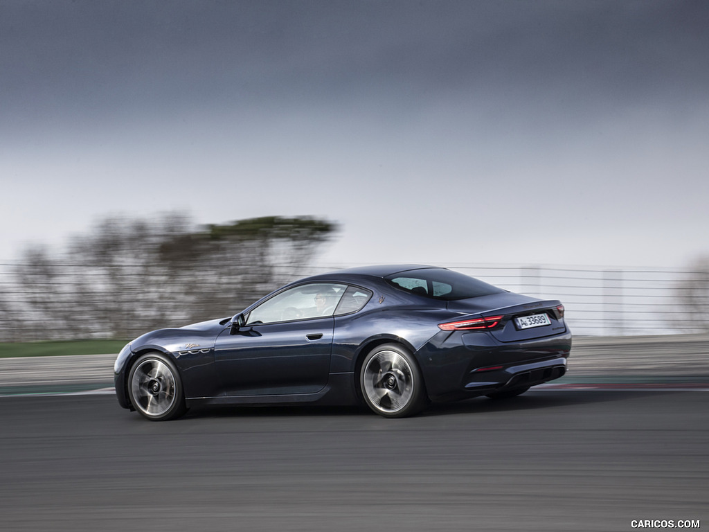 2023 Maserati GranTurismo Folgore (Color: Blu Nobile) - Rear Three-Quarter