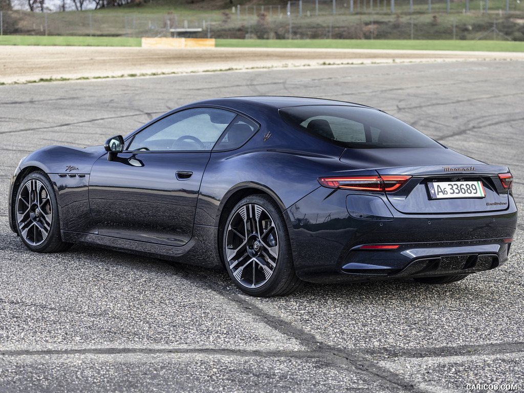 2023 Maserati GranTurismo Folgore (Color: Blu Nobile) - Rear Three-Quarter