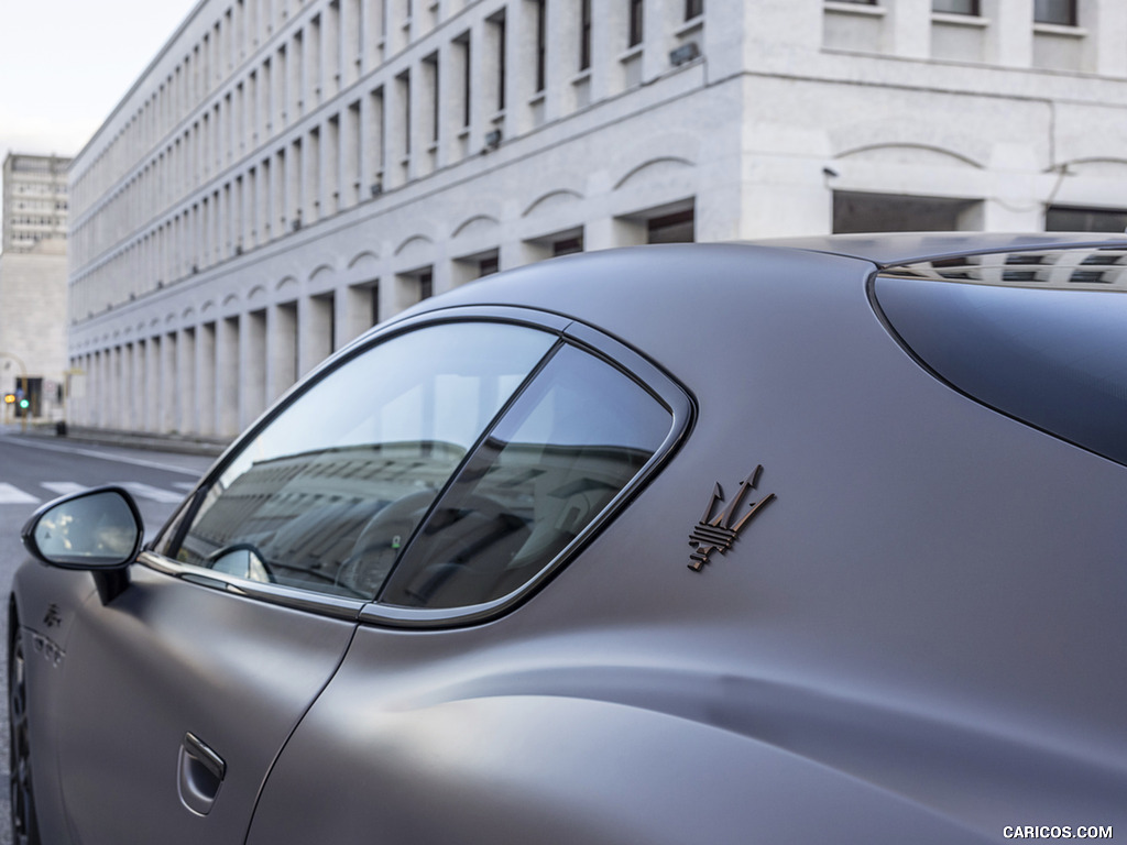 2023 Maserati GranTurismo Folgore (Color: Copper Glance) - Detail