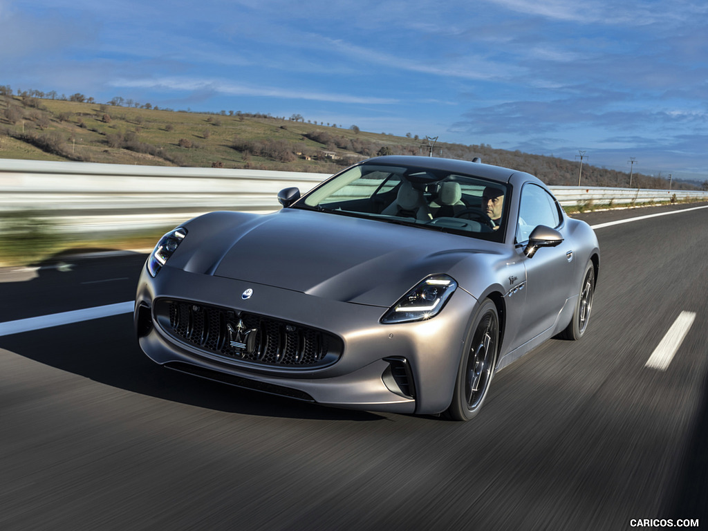 2023 Maserati GranTurismo Folgore (Color: Copper Glance) - Front Three-Quarter