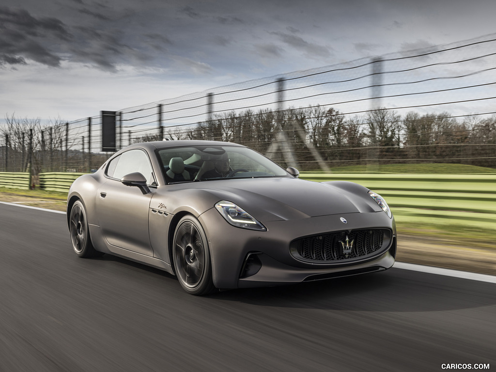 2023 Maserati GranTurismo Folgore (Color: Copper Glance) - Front Three-Quarter