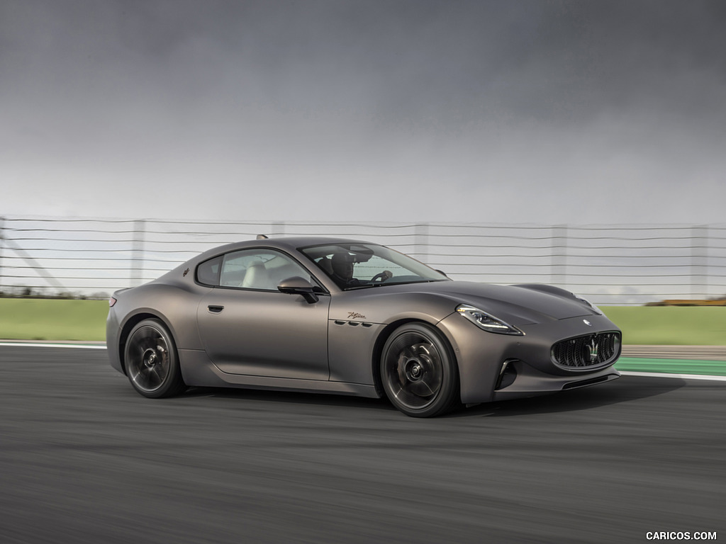 2023 Maserati GranTurismo Folgore (Color: Copper Glance) - Front Three-Quarter