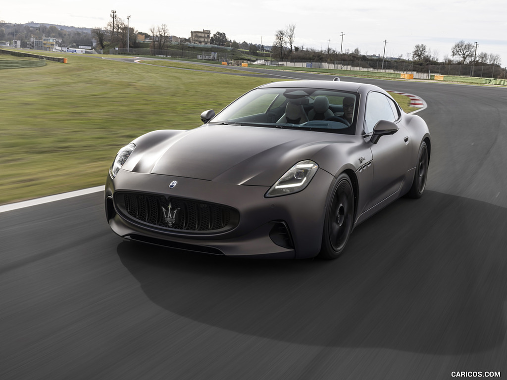 2023 Maserati GranTurismo Folgore (Color: Copper Glance) - Front Three-Quarter