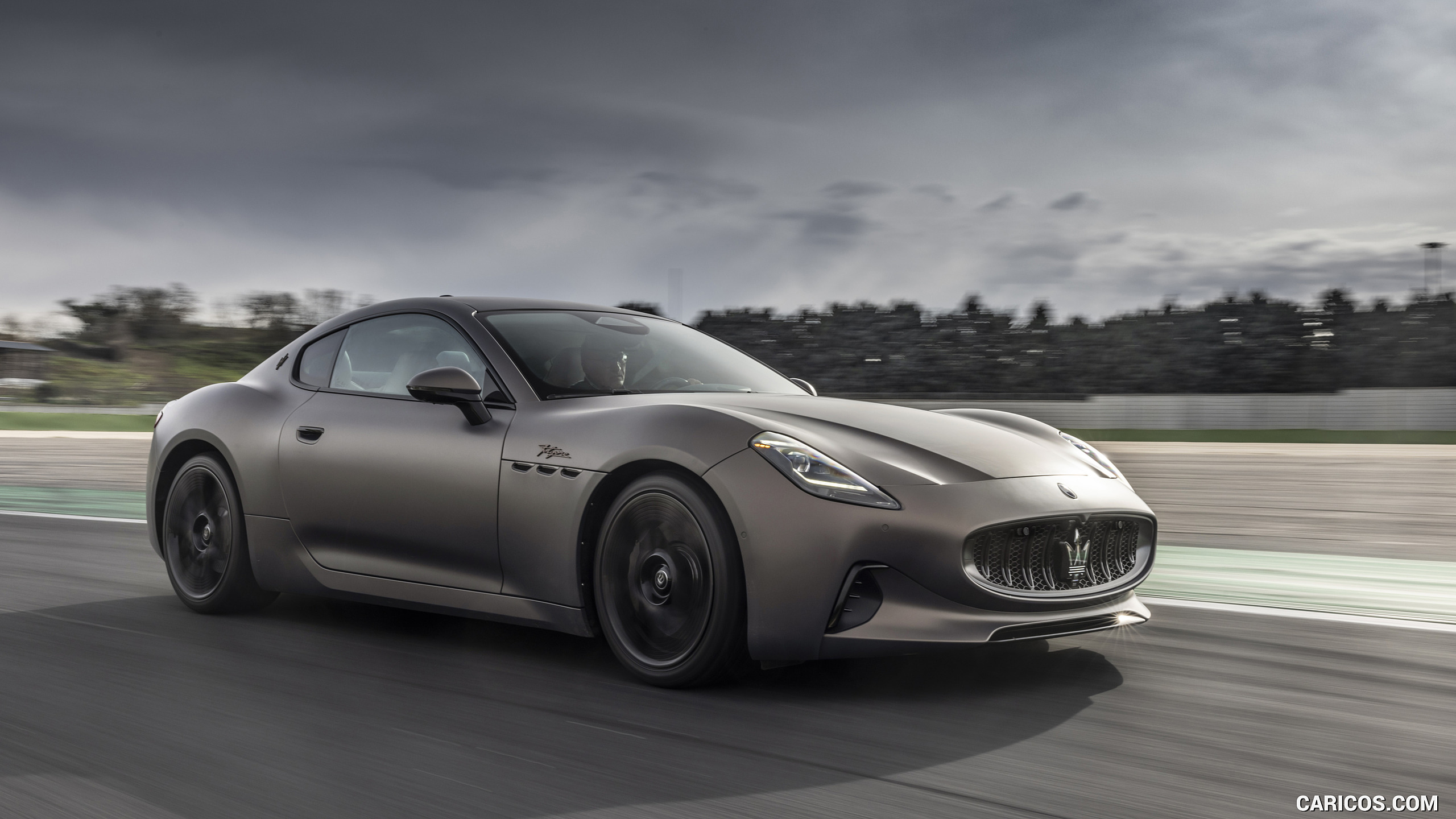 2023 Maserati Granturismo Folgore (color: Copper Glance) - Front Three 