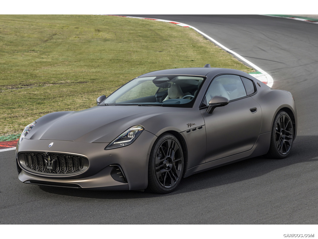 2023 Maserati GranTurismo Folgore (Color: Copper Glance) - Front Three-Quarter