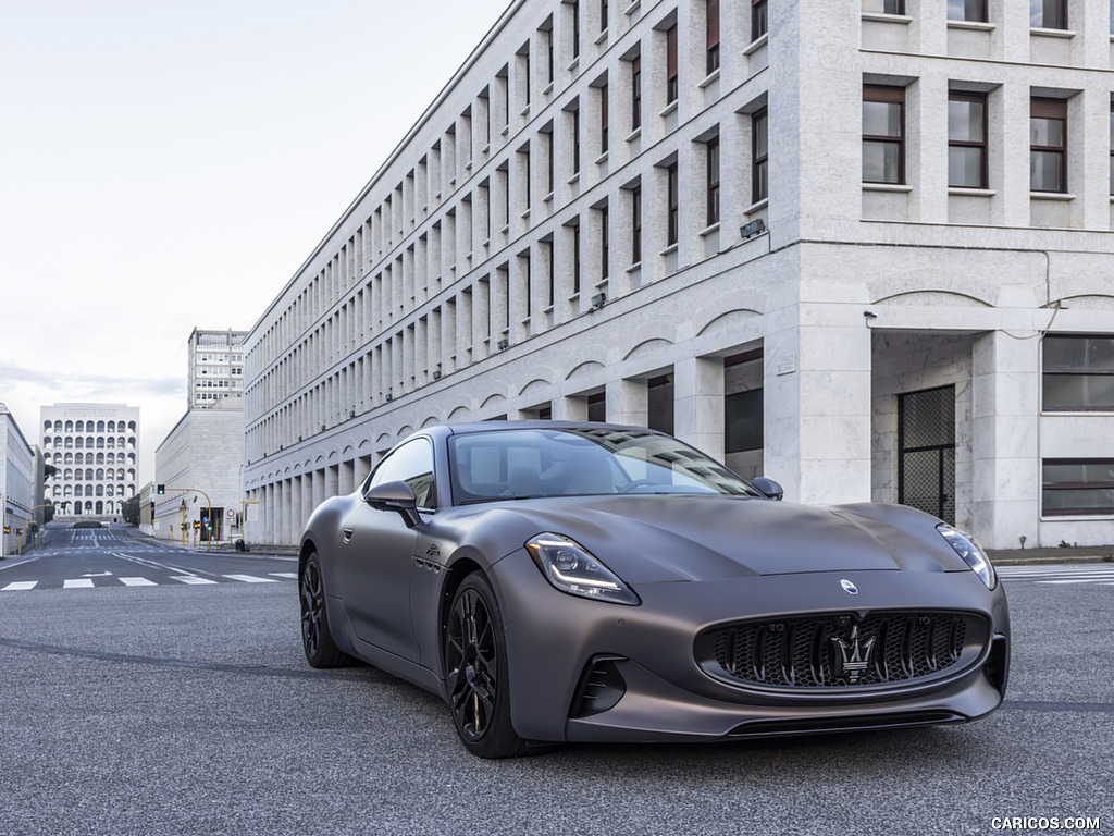 2023 Maserati GranTurismo Folgore (Color: Copper Glance) - Front Three-Quarter