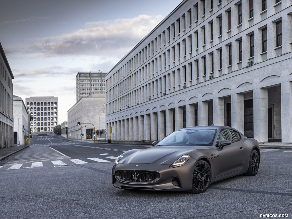 2023 Maserati GranTurismo Folgore (Color: Copper Glance) - Front Three-Quarter