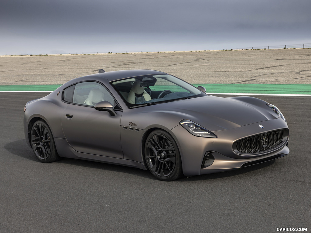 2023 Maserati GranTurismo Folgore (Color: Copper Glance) - Front Three-Quarter