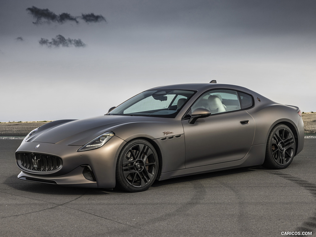 2023 Maserati GranTurismo Folgore (Color: Copper Glance) - Front Three-Quarter