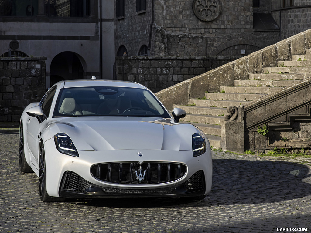 2023 Maserati GranTurismo Modena - Front