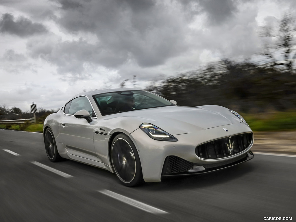 2023 Maserati GranTurismo Modena - Front Three-Quarter