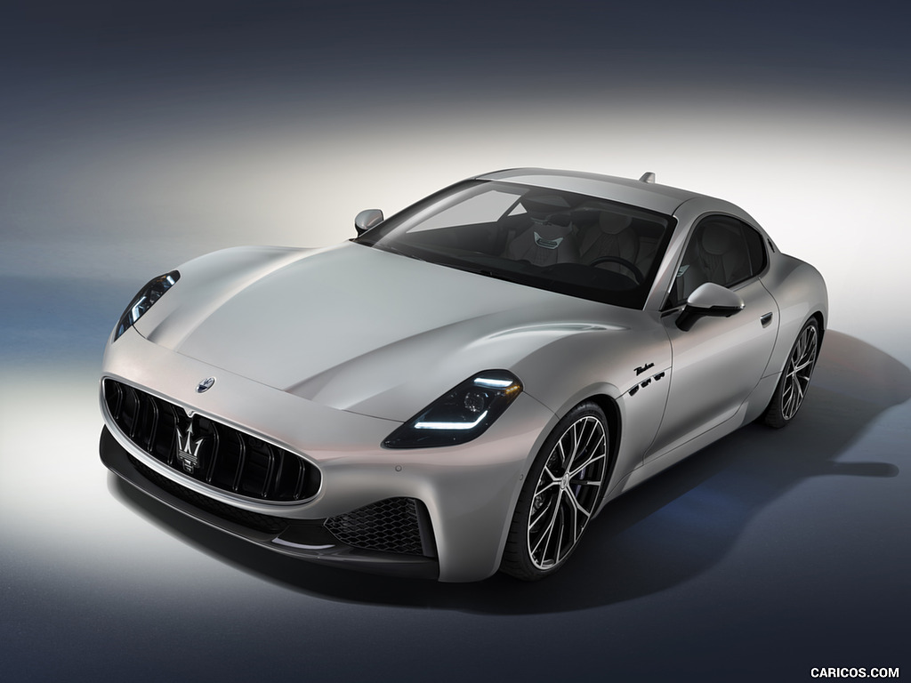 2023 Maserati GranTurismo Modena - Front Three-Quarter